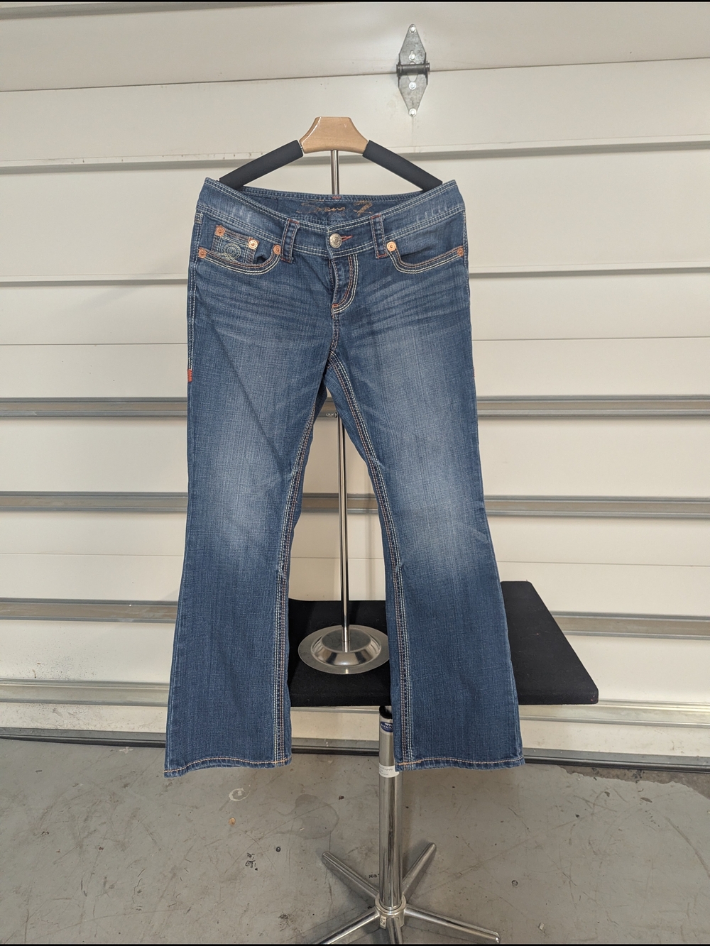 Seven7 Women's Medium Blue Flared Jeans